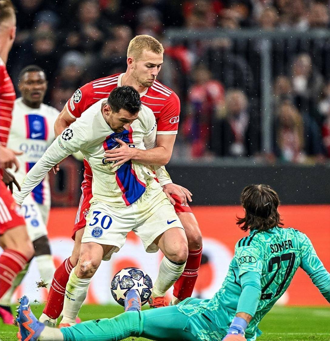 克里夫兰骑士训练开放日；清晨强势反弹引欢呼；欧冠在即；团队化学反应显著的简单介绍