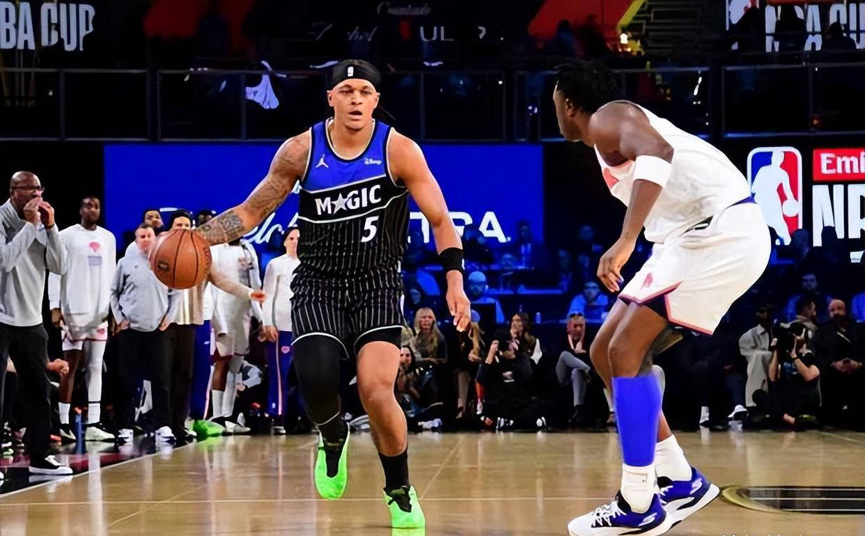 关于纽约尼克斯发布备战花絮，关键时刻单刀错失，欧联任务艰巨，赛程密集仍需轮换的信息